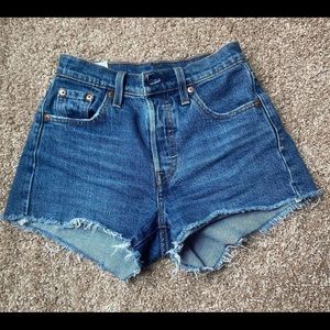 levi’s shorts